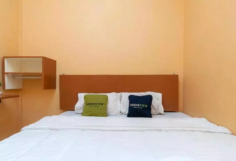 Urbanview Hotel Nisura Homestay Medan By Reddoorz