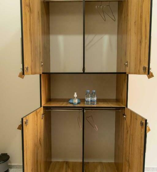 Safarov S Family Hostel