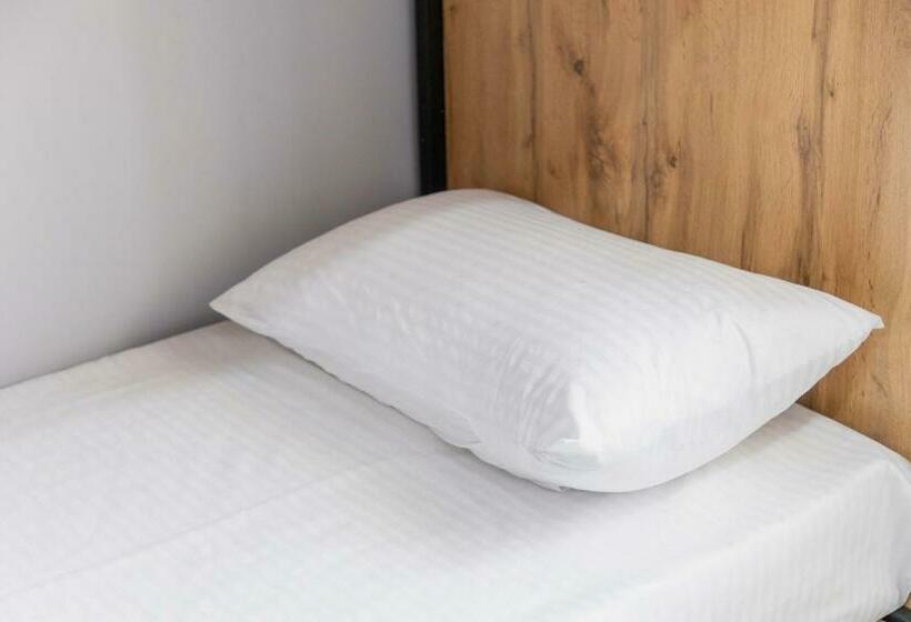 Safarov S Family Hostel