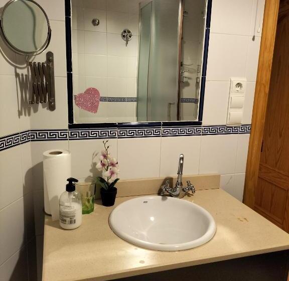 민박 Casa En Zuheros 4 A 5 Personas