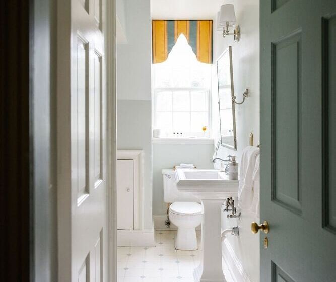 مبيت وإفطار Hollymead House