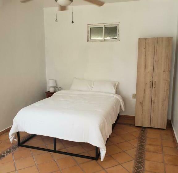 تختخواب و صبحانه Paradise Found