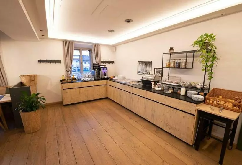 Landhotel Alte Zollstation  Historical Building