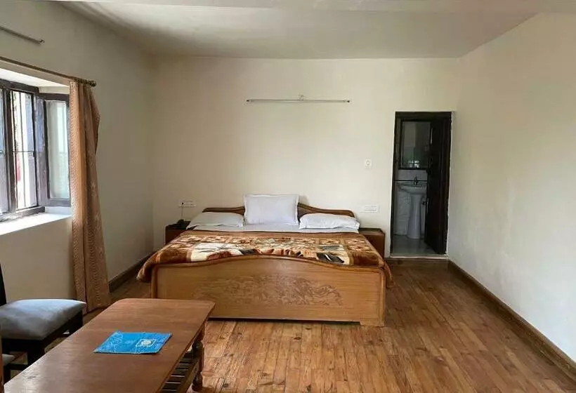 Hotelli Shri Shail Inn