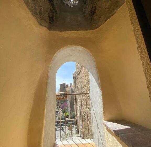 ペンション La Torre Della Piramide