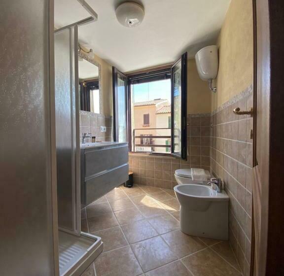 ペンション La Torre Della Piramide