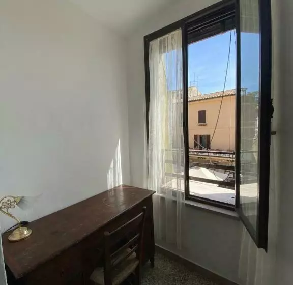 Majatalo La Torre Della Piramide