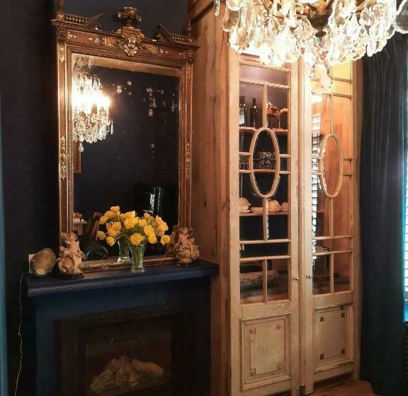 بنسيون Sint Andries Suites