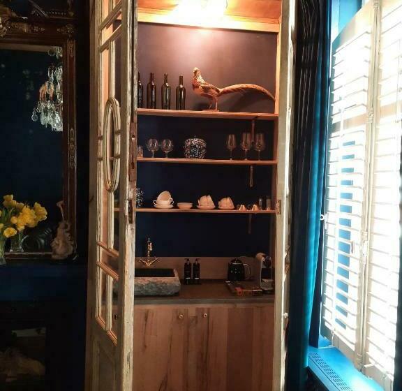 بنسيون Sint Andries Suites