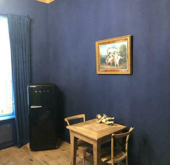 بنسيون Sint Andries Suites