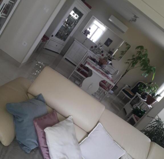 مبيت وإفطار Guillayne