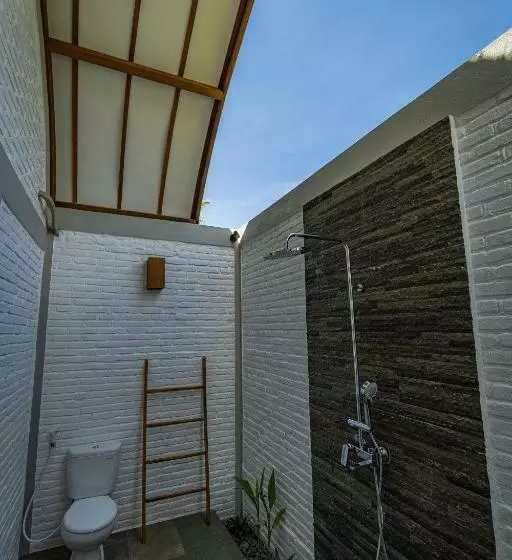 ホテル Driftwood Lombok