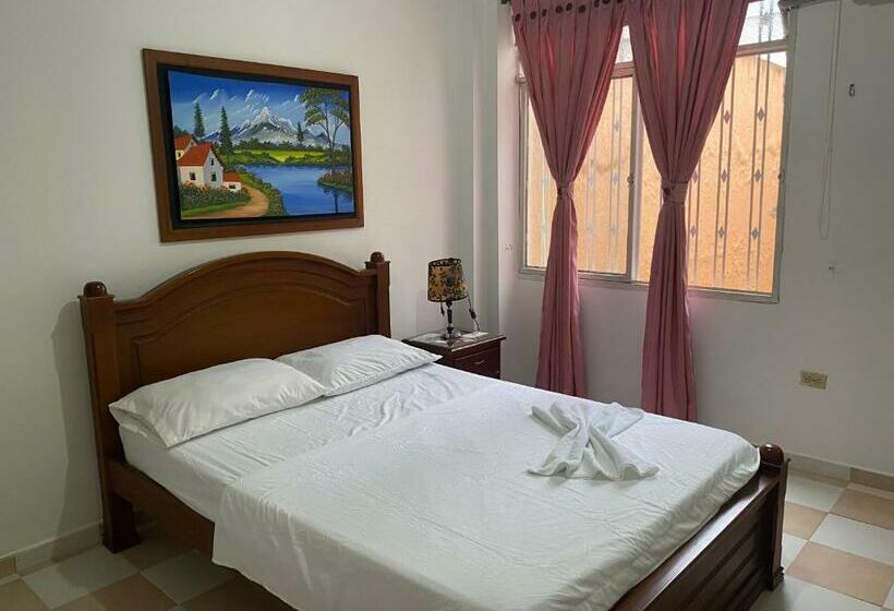 هتل Los Corales Tulua