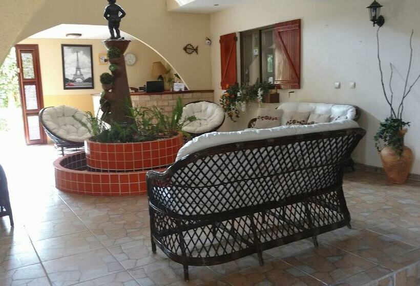 פנסיון Pousada Noah De Côco