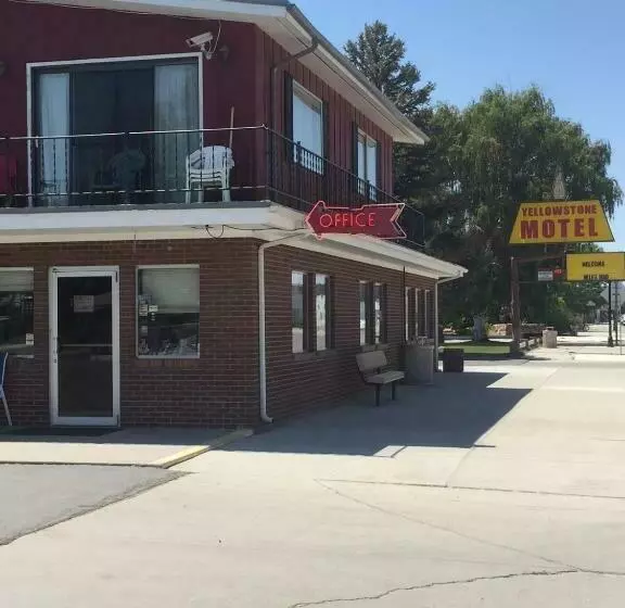 Yellowstone Motel