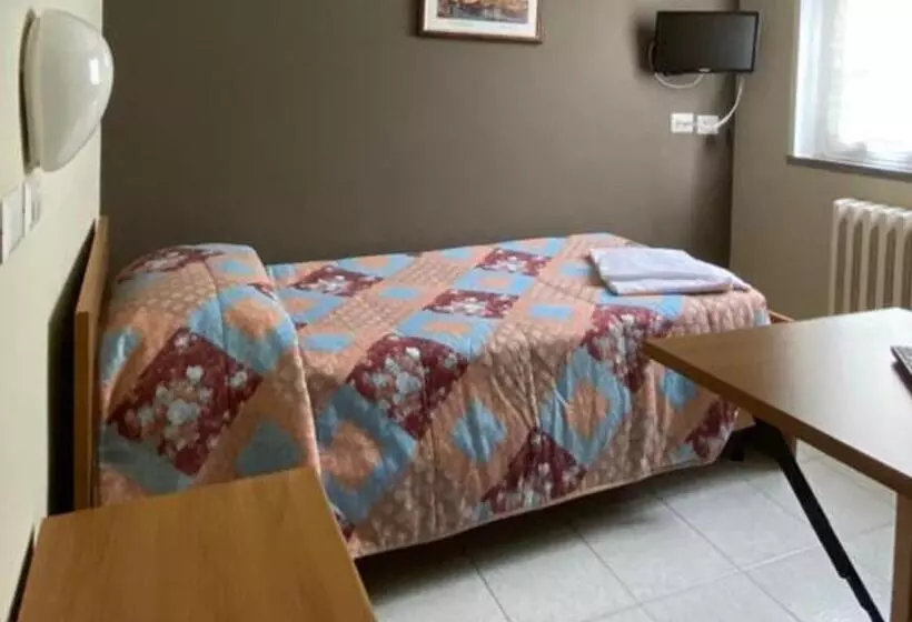 Hotelli Albergo Del Mera Ristorante Da Lui