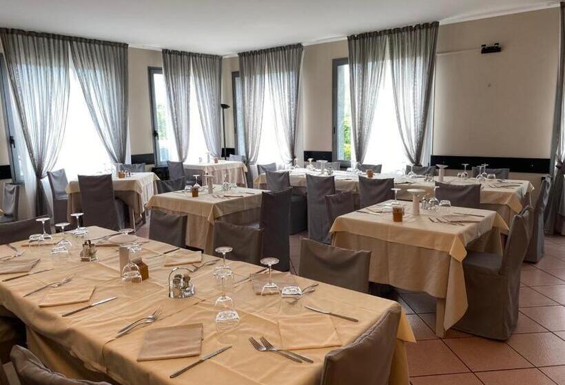 Otel Albergo Del Mera Ristorante Da Lui