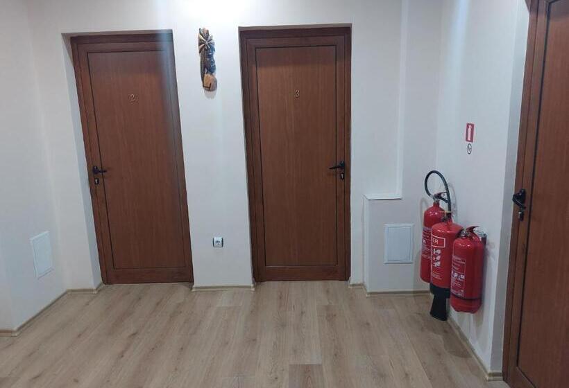 膳宿费 къща за гости хриси