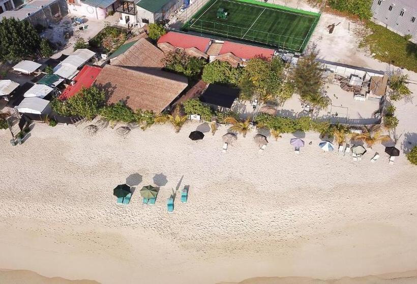 پانسیون Premier Beach