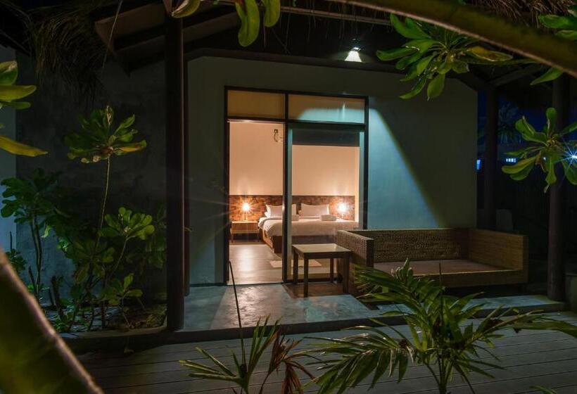 پانسیون Premier Beach