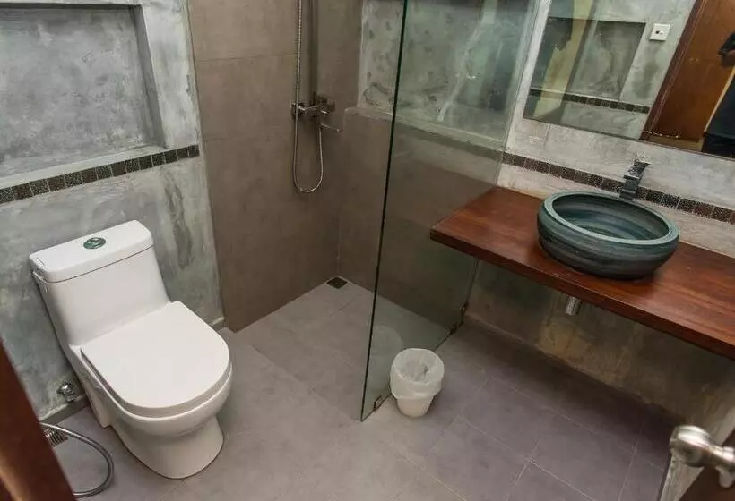 پانسیون Premier Beach