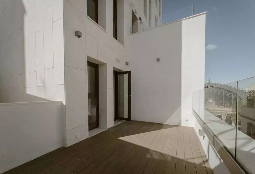 هتل Petit Palace Vargas