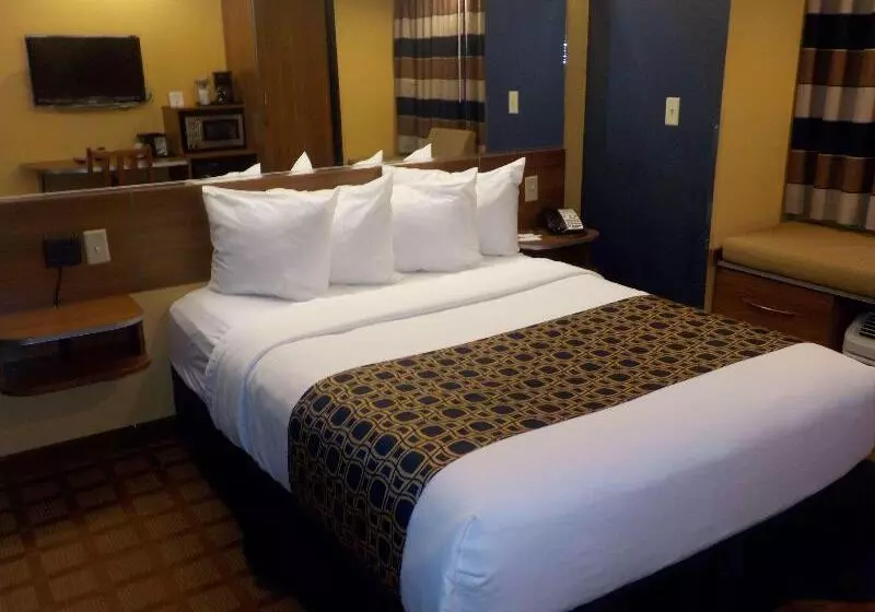 Хостел Surestay Plus Hotel By Best Western Keyser