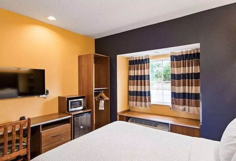 Хостел Surestay Plus Hotel By Best Western Keyser