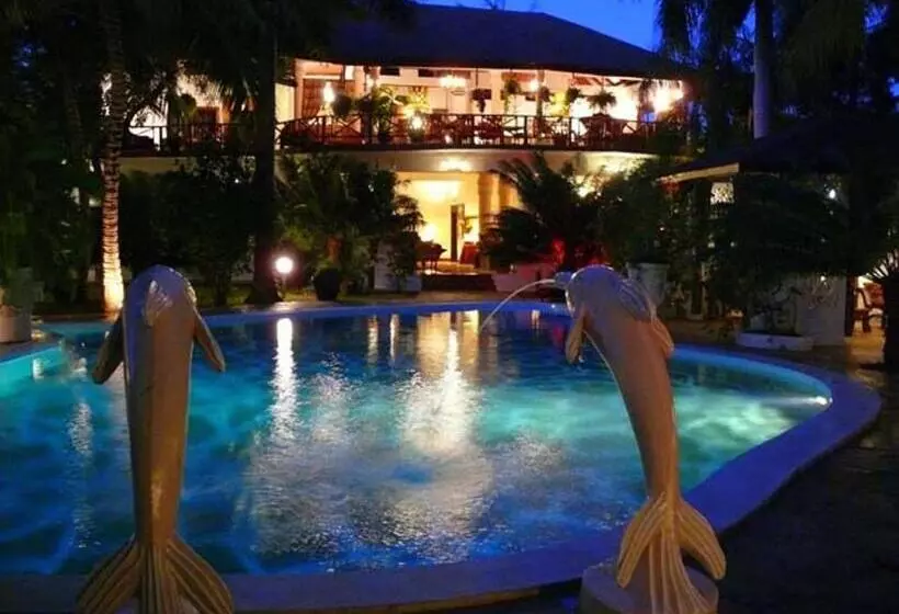 هتل African House Resort