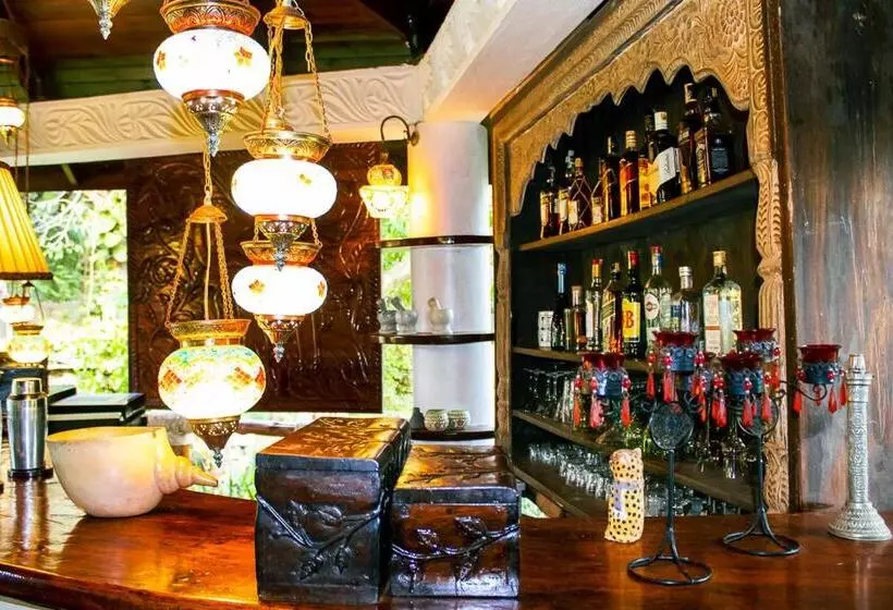 هتل African House Resort