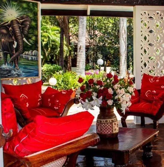 هتل African House Resort