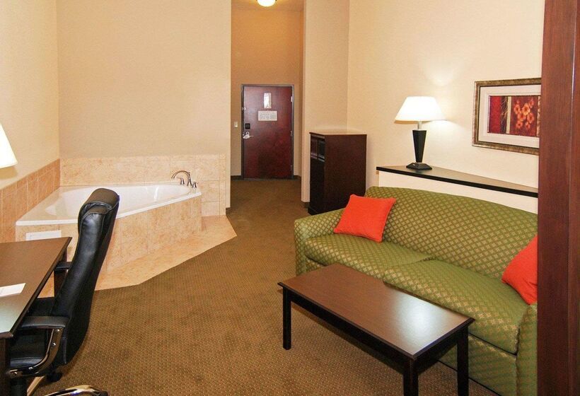 فندق Comfort Suites