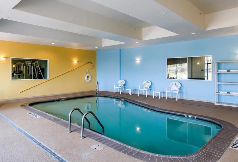 فندق Comfort Suites