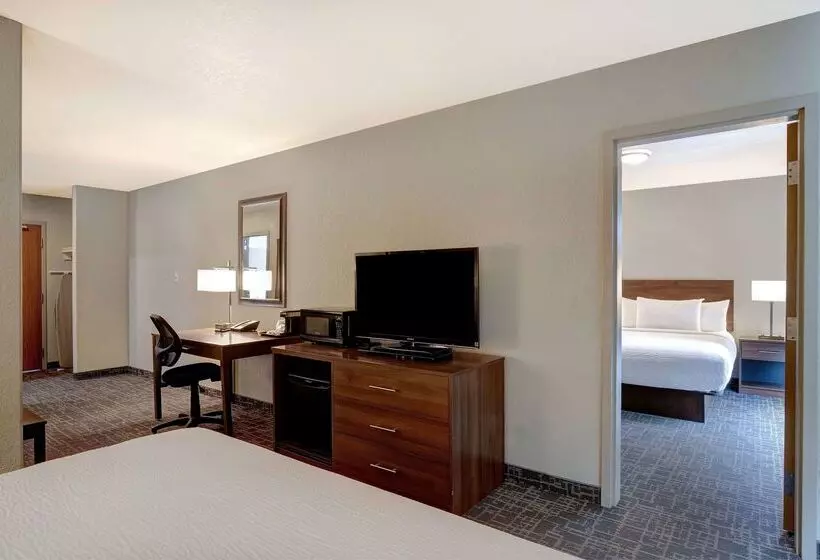 Hotel Days Inn & Suites By Wyndham Yorkton