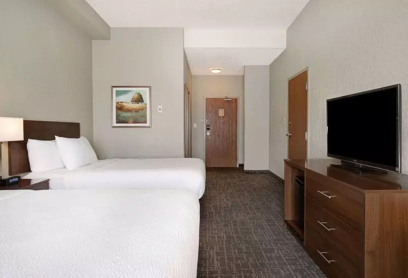 Hotel Days Inn & Suites By Wyndham Yorkton