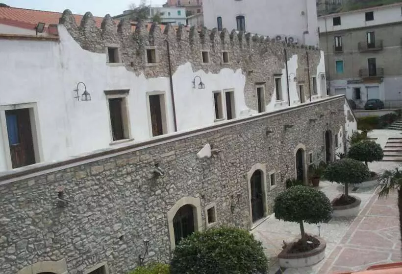 Отель La Fortezza