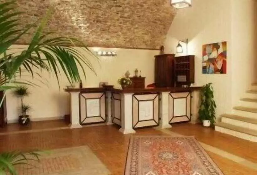 Отель La Fortezza