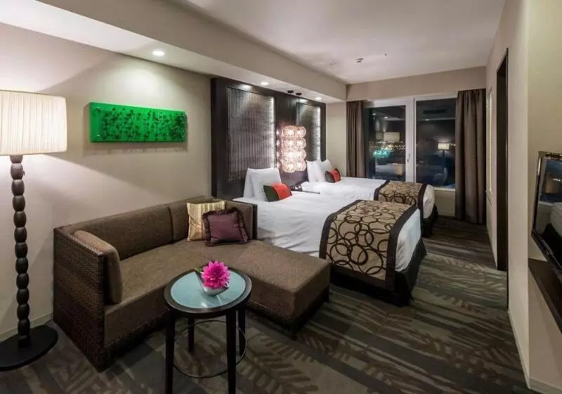 בית מלון כפרי Rihga Royal Gran Okinawa