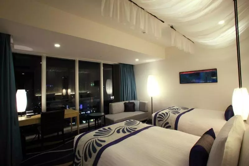 בית מלון כפרי Rihga Royal Gran Okinawa