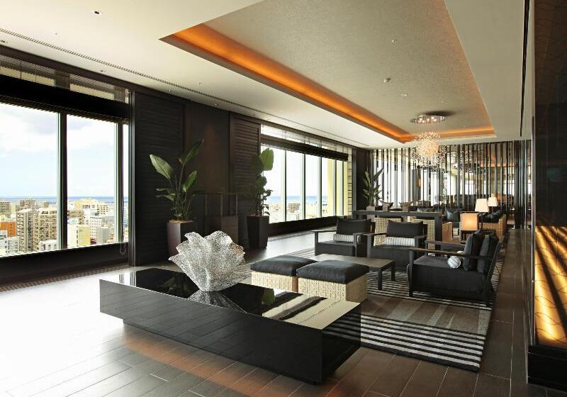 בית מלון כפרי Rihga Royal Gran Okinawa