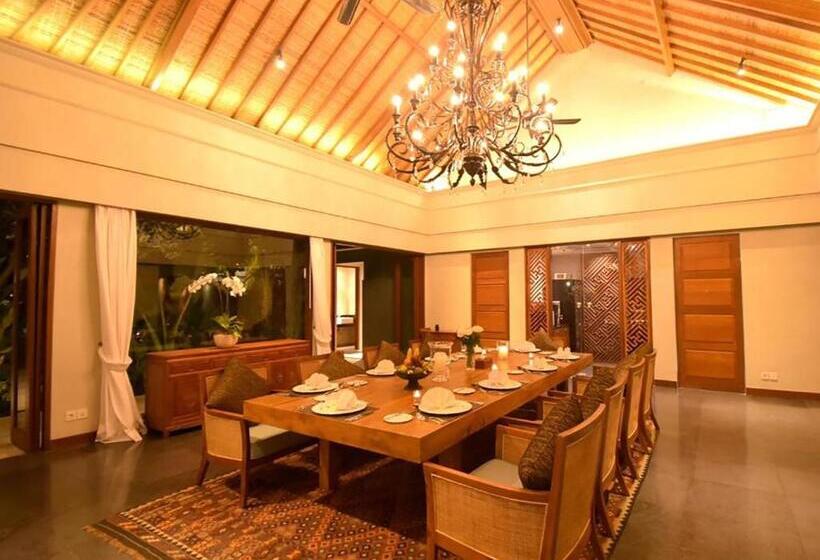 בית מלון כפרי The Shanti Residence By Elite Havens