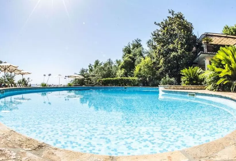 هتل Villa Clodia Relais