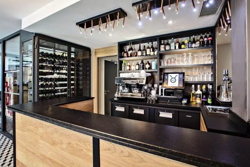 Отель Logis Hôtel Villa Du Taur