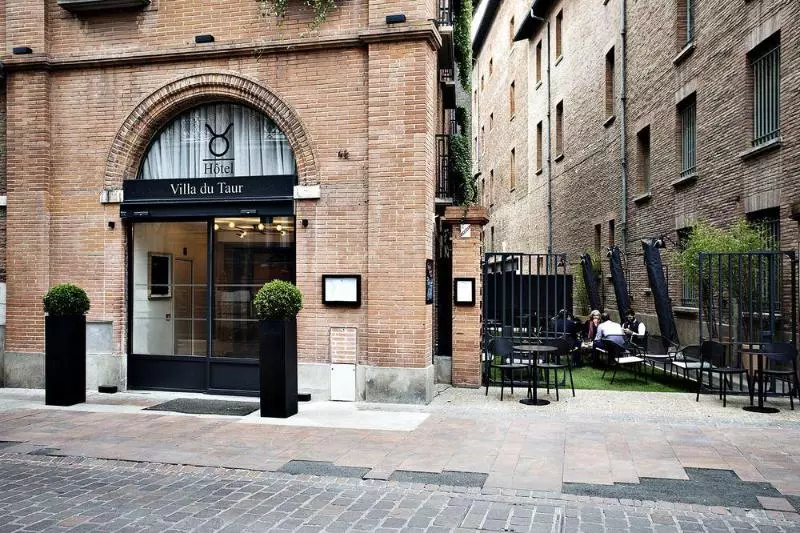 Отель Logis Hôtel Villa Du Taur