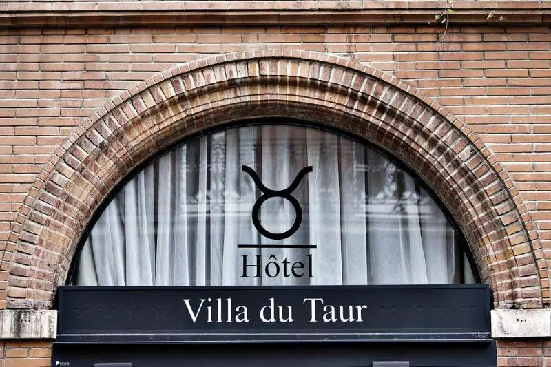 Отель Logis Hôtel Villa Du Taur