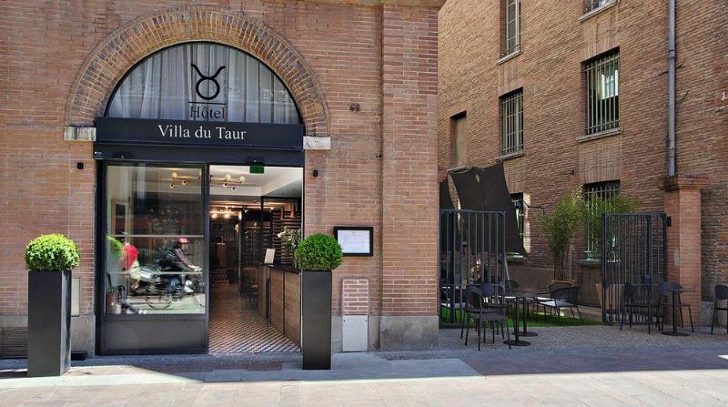 ホテル Logis Hôtel Villa Du Taur