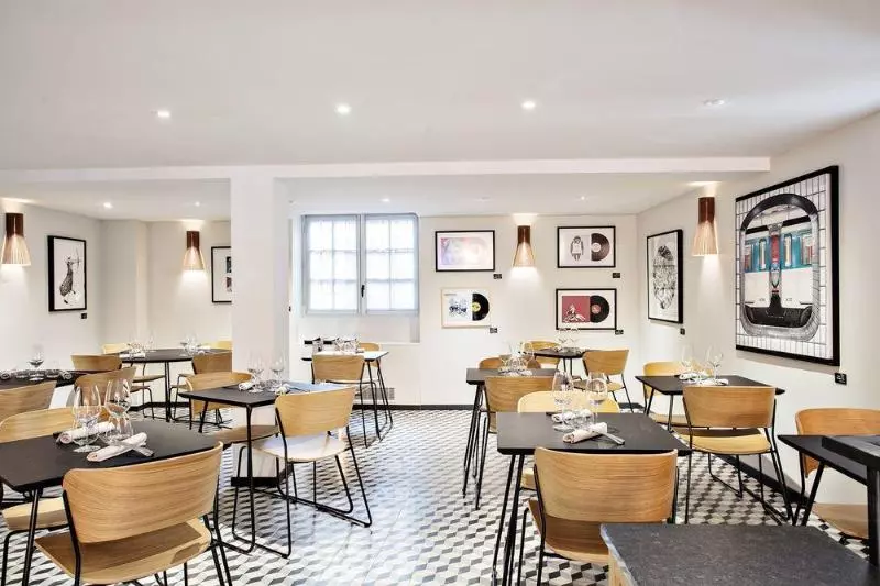 Отель Logis Hôtel Villa Du Taur