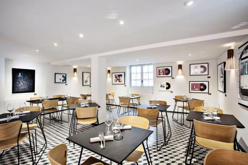 Отель Logis Hôtel Villa Du Taur