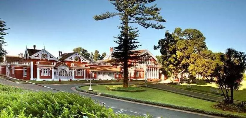 ホテル Welcomheritage Fernhills Royal Palace