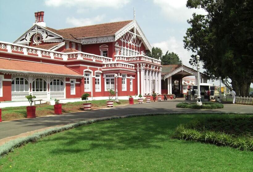 בית מלון כפרי Welcomheritage Fernhills Royal Palace